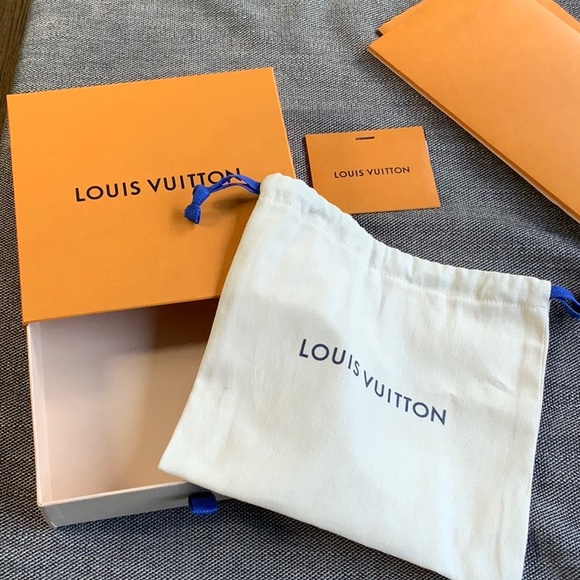 louis vuittion shipping box - Picture 1 of 1